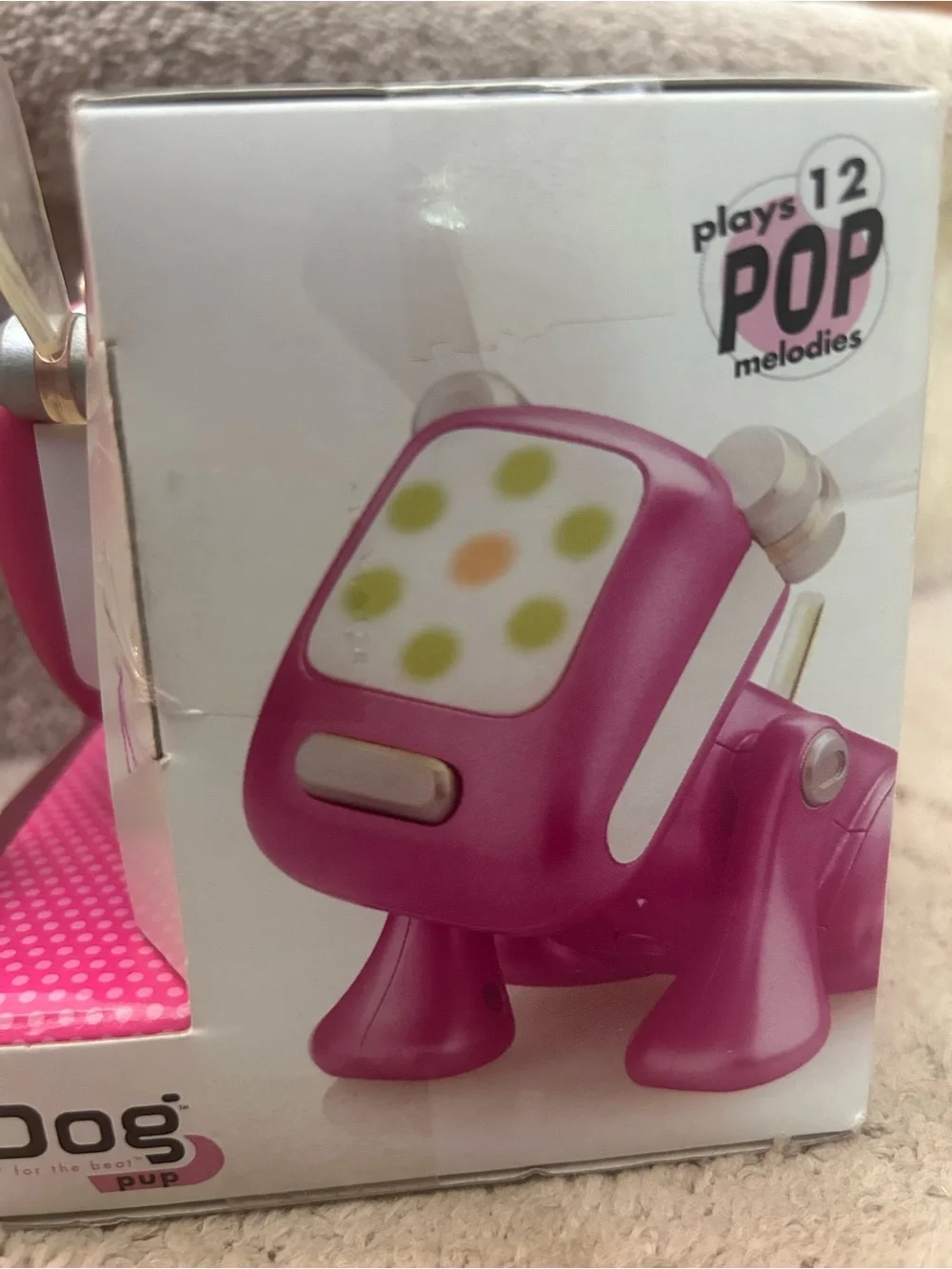 NIB I-Dog Pup Portable Pink MP3-Compatible Music Toy Vintage 2007